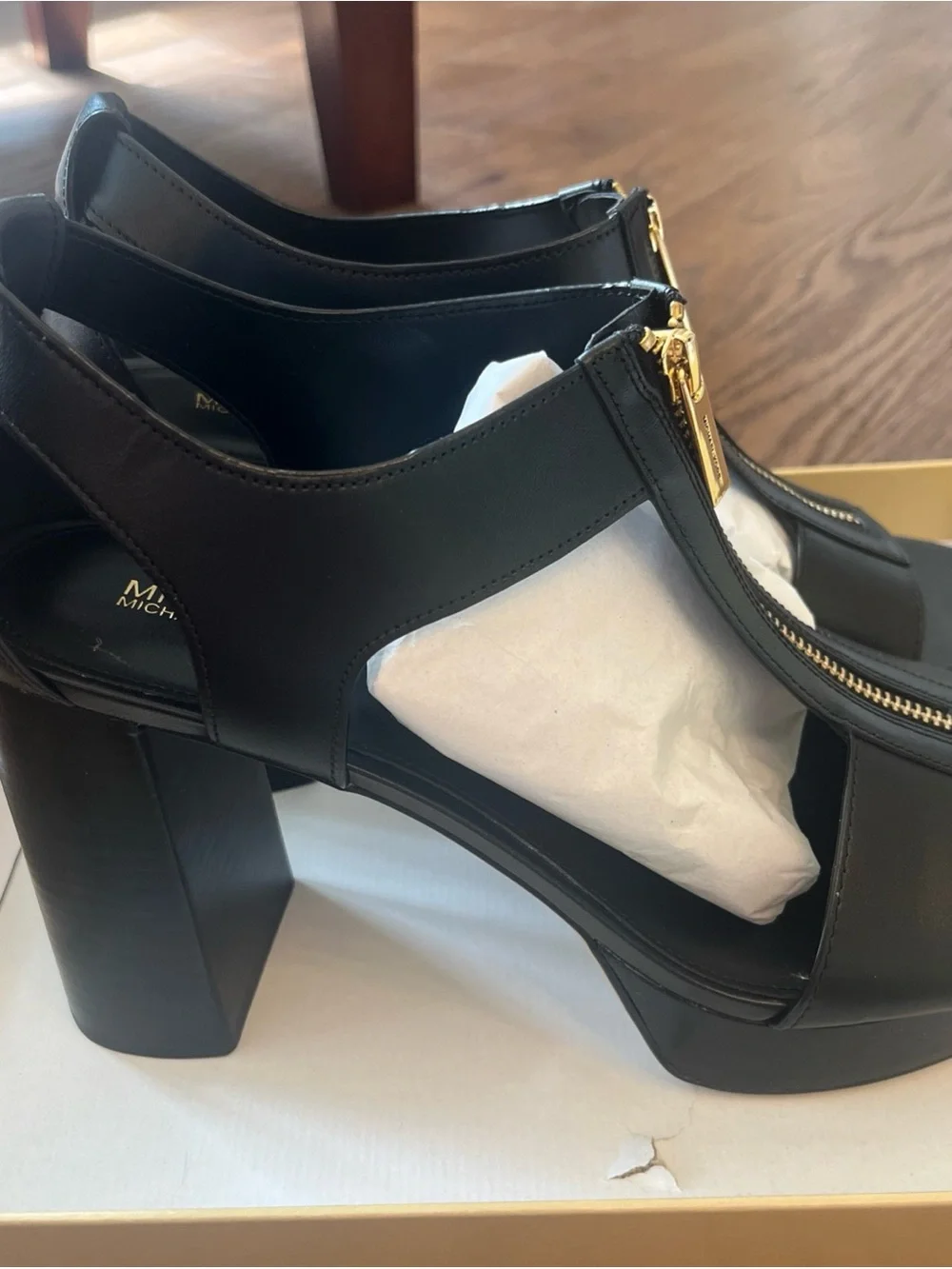 New Michael Kors Black Leather Block-Heel Zip Berkley Platform Sandal sz 11